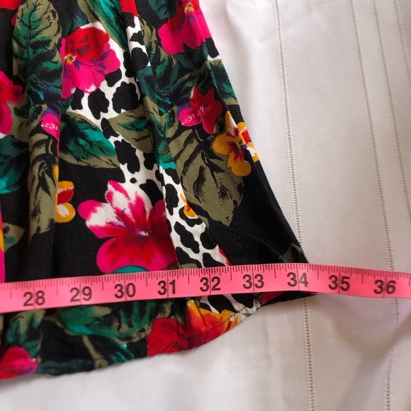 Vtg Flowy Funky Patterned Skirt - Picture 6 of 15